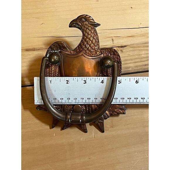 Vintage Brass American Eagle Door Knocker w/ mounting hardware. - Picture 7 of 8